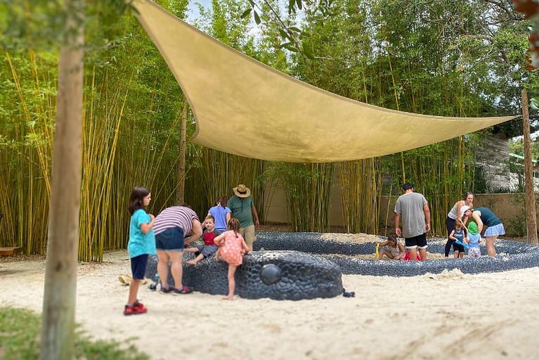 Mother’s Day Free Stuff, Deals, and Big Discounts in Orlando