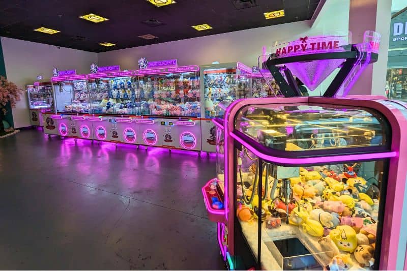 Gatcha Japanese Claw Machine Games Florida Mall 