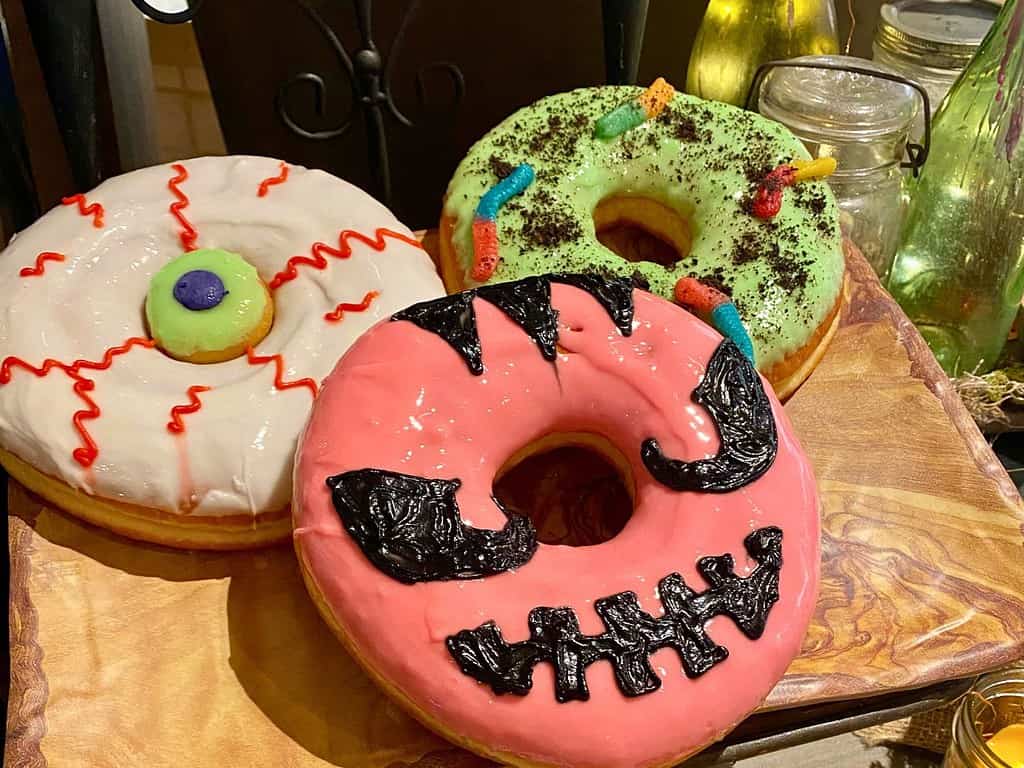 Halloween Horror Nights Specialty Food and Halloween themed donuts