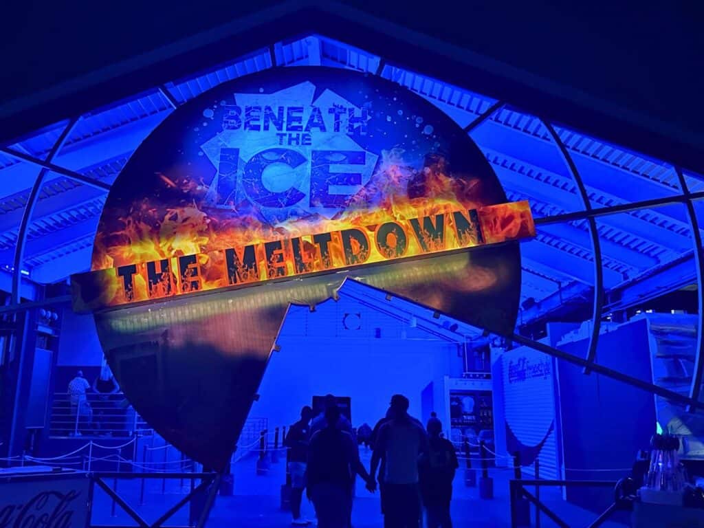 Entrance to Beneath The Ice at SeaWorld's Howl-O-Scream