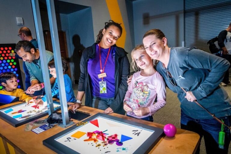 10 Places for High School Volunteer Opportunities in Orlando and Nearby