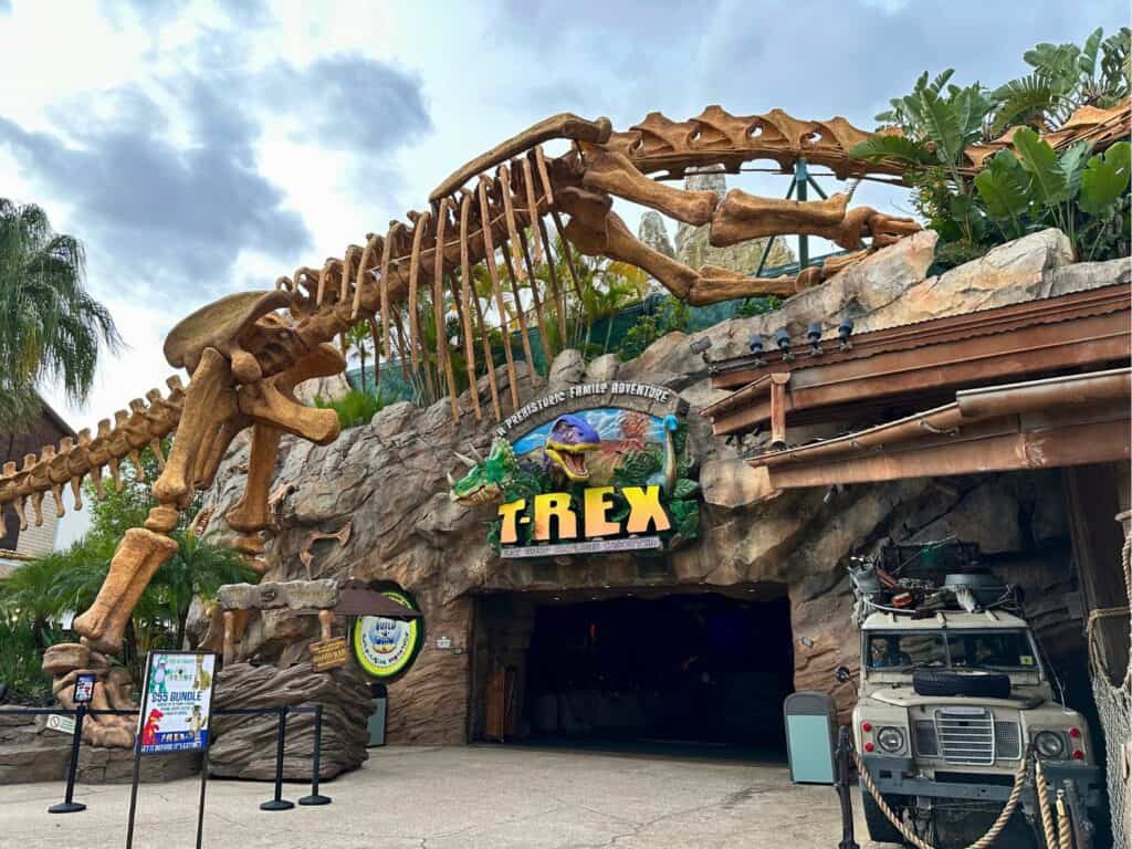 T-Rex Restaurant Entrance Disney Springs skeleton and jeep on display