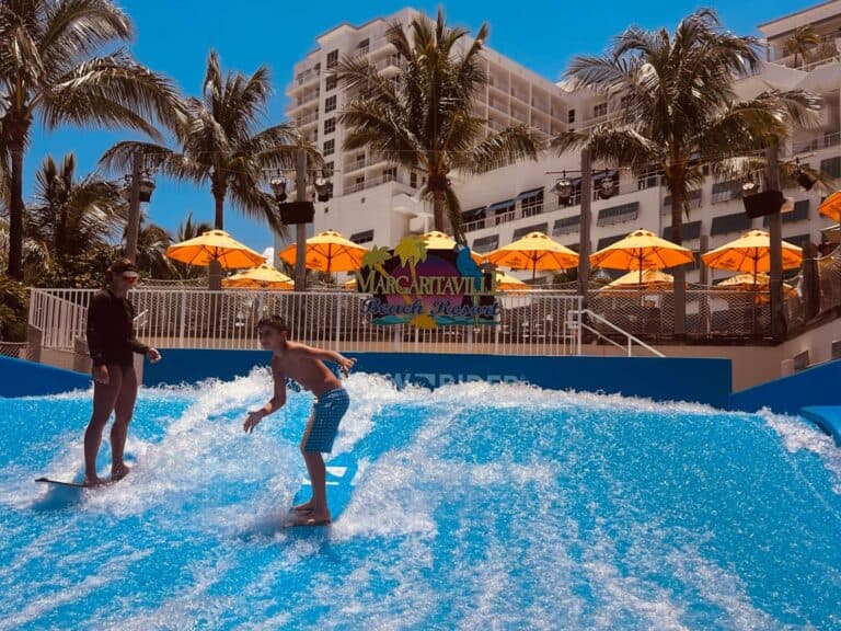 10 Family-Friendly Florida Hotels with Water Parks and Water Features – Worth the Drive from Orlando