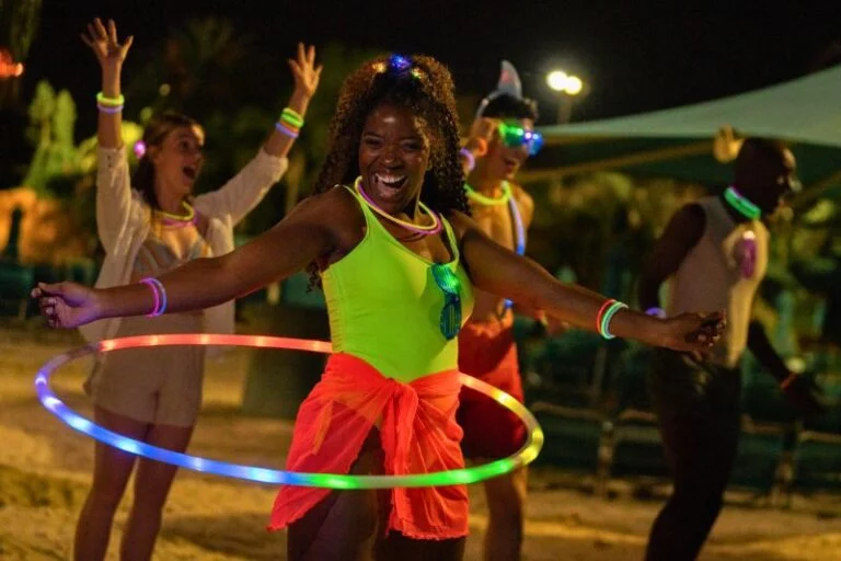 Dive into Neon Fun: The Ultimate Guide to Aquatica’s AquaGlow Nighttime Swim Party!