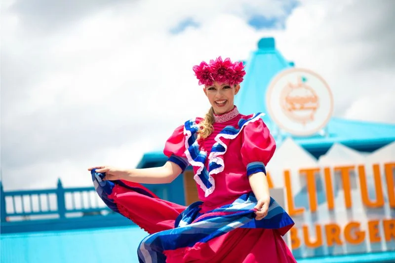 Viva La Musica dancer
