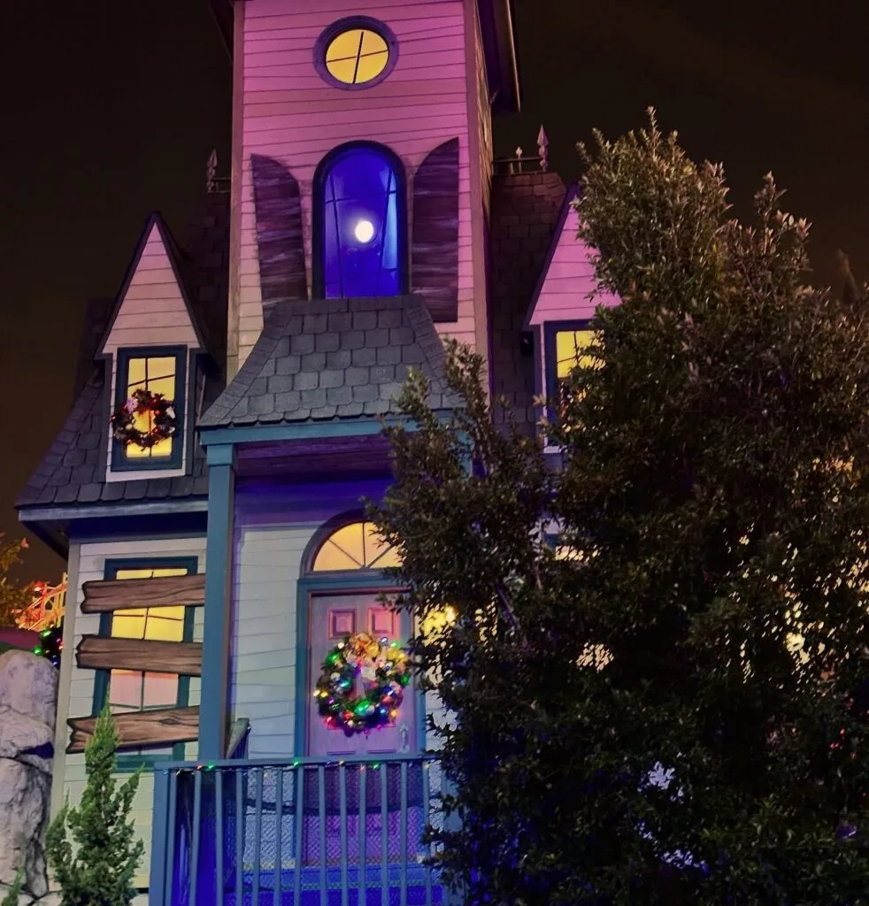 Hollywood Drive In Mini Golf spooky house at Universal CityWalk affordable things to do