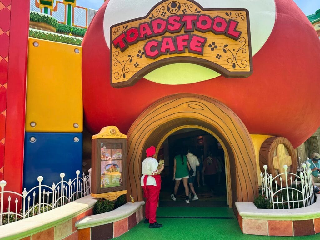 Entrance to Super Nintendo World Toadstool Cafe - image by Dani Meyering