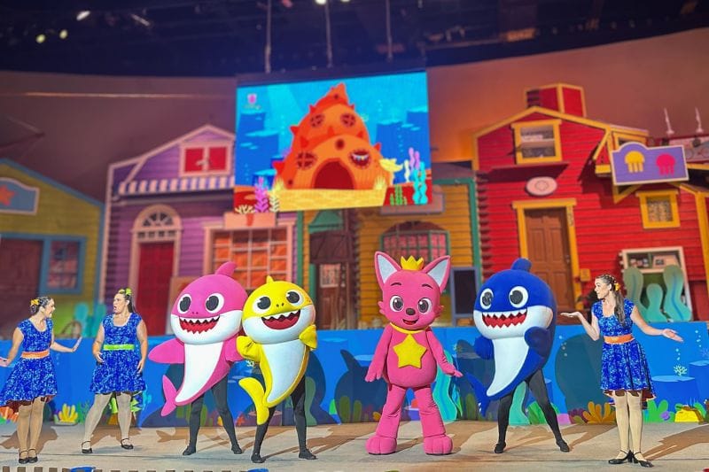 Dancers and Characters during Baby Shark Show at SeaWorld Orlando - image by Dani Meyering