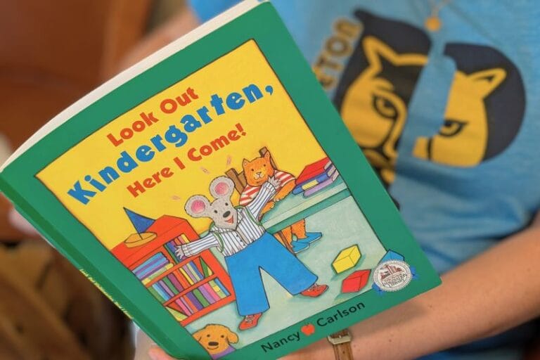 mother reading an Imagination Library Book Look Out Kindergarten Here I Come - image by Maria DiCicco compress