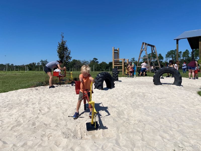 kids can dig and play at Amber Brooke Farms