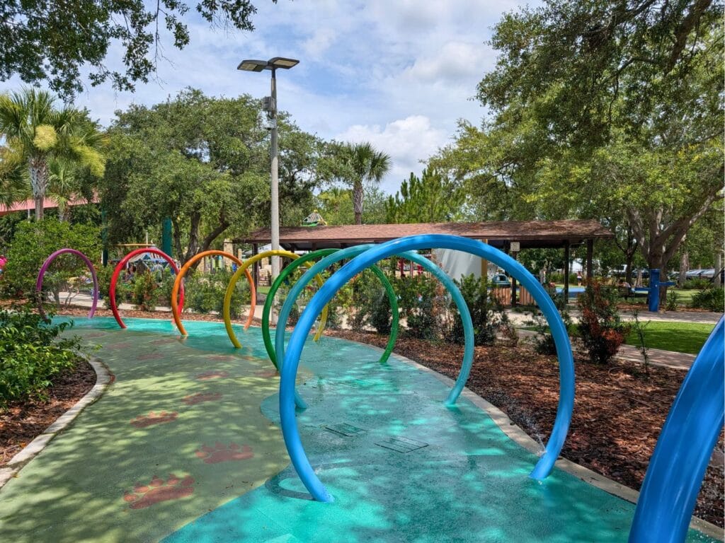 James Holland Park Splash water tunnel day trip from Orlando - image by Maria DiCicco