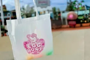Peppa Pig Theme Park Egg Hunt