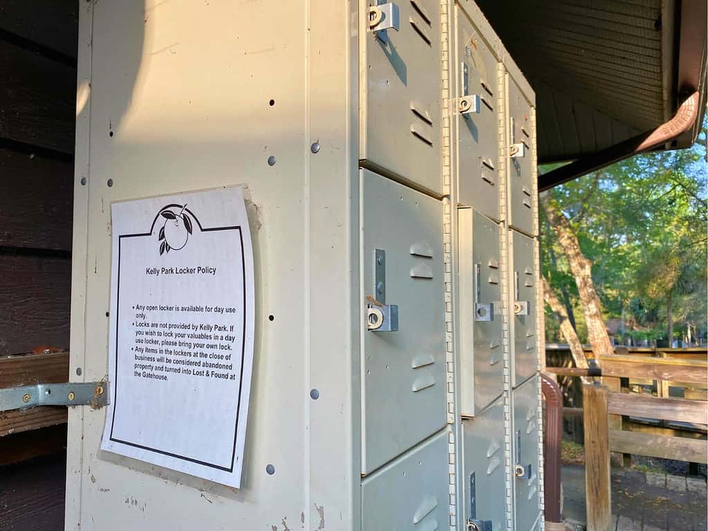 Complimentary Lockers at Kelly Park near Orlando
