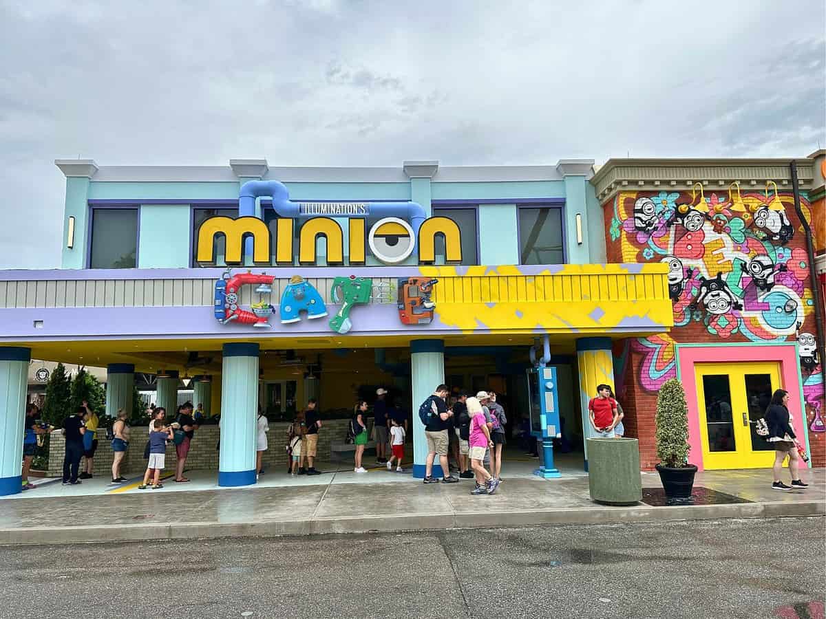 NEW Minion Land at Universal Orlando is full of Mischievous Fun ...