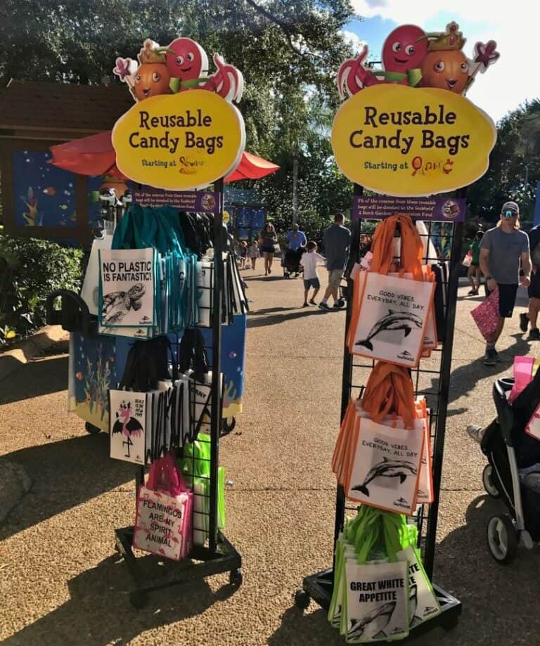 Kids Can TrickorTreat Around SeaWorld at Halloween Spooktacular 2023